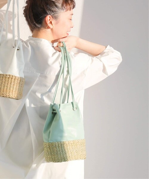 B.C STOCK(ベーセーストック)の「シーグラスコンビショルダーBAG(バッグ・ホワイト/フリー/(010)/在庫なし)」の4枚目の写真