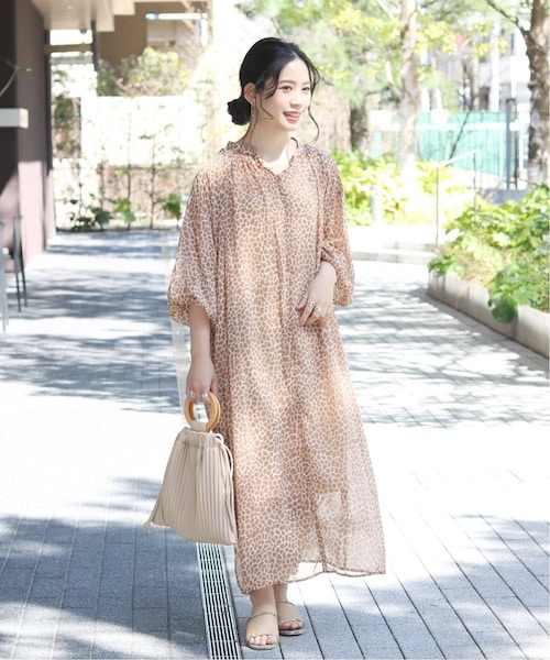 B.C STOCK（ベーセーストック）の「ウッドハンドルプリーツBAG◆（バッグ・ブラック/フリー/在庫あり）」の7枚目の写真