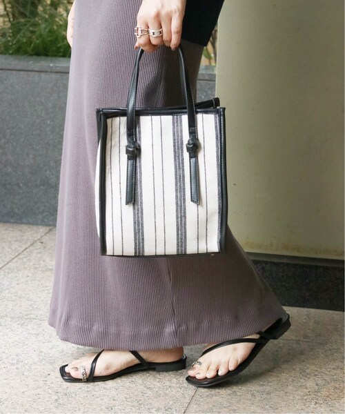 B.C STOCK(ベーセーストック)の「パイピングストライプトートBAG◆(バッグ・ブラック/フリー/(001)/在庫なし)」の7枚目の写真