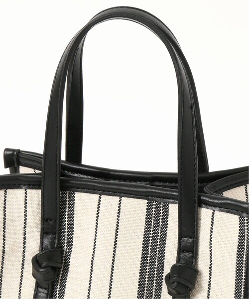 B.C STOCK(ベーセーストック)の「パイピングストライプトートBAG◆(バッグ・ブラック/フリー/(001)/在庫なし)」の22枚目の写真