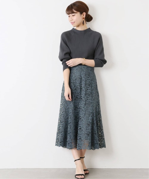 La TOTALITE ラトータリテ の レースフレアスカート