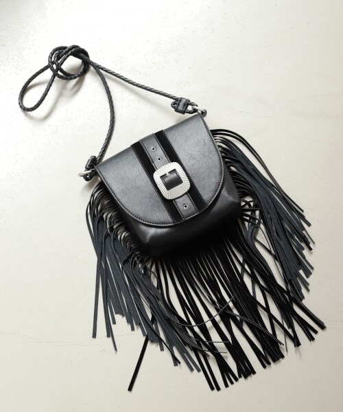 PAGEBOY（ページボーイ）の「フリンジショルダーバッグ（バッグ・レディース・ブラック/ダークブラウン・FREE）」の9枚目の写真