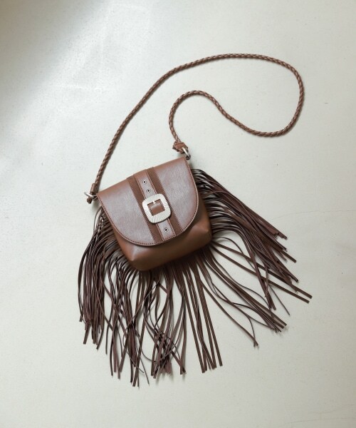 PAGEBOY（ページボーイ）の「フリンジショルダーバッグ（バッグ・レディース・ブラック/ダークブラウン・FREE）」の10枚目の写真