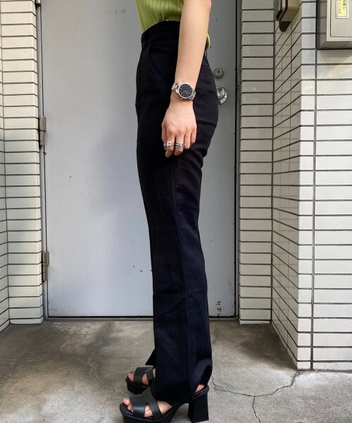 PAGEBOY（ページボーイ）の「アサレーヨンフレアスリットパンツ（パンツ・レディース・ブラック/グレージュ/パープル・S/M）」の12枚目の写真