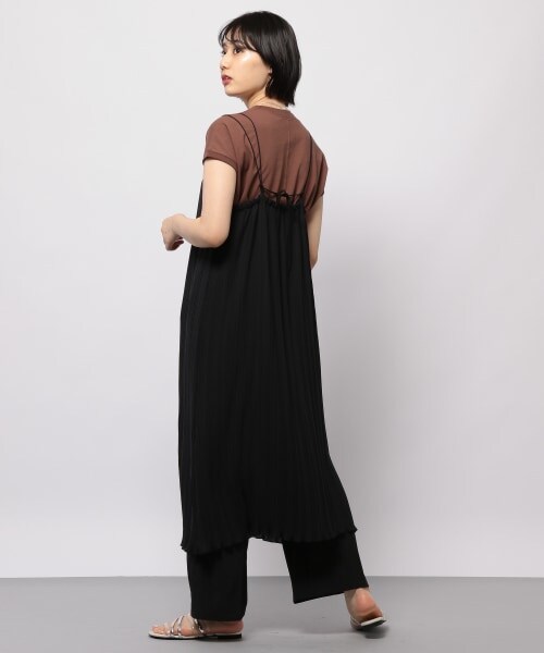 PAGEBOY（ページボーイ）の「プリーツキャミワンピース（ワンピース/ドレス・レディース・ブラック/グレージュ/コーヒー・F）」の4枚目の写真