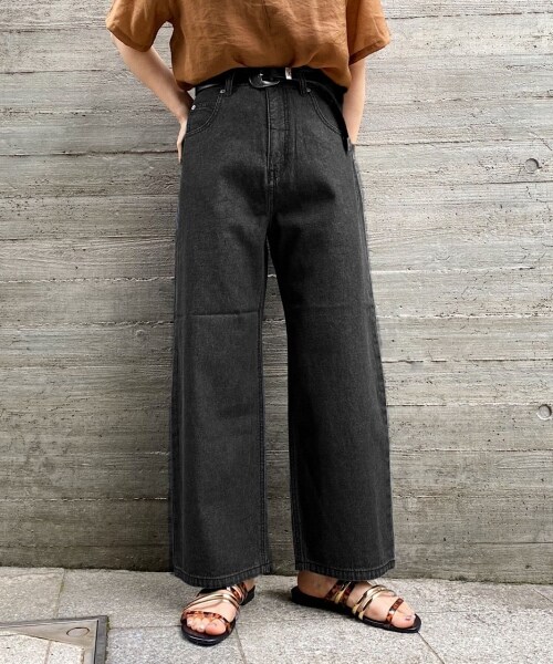 PAGEBOY（ページボーイ）の「【期間限定プライス】ライトオンスコクーンデニムパンツ（パンツ・レディース・ブラック/ブルー/インディゴ/カスノコシ・25(Sサイズ)/26(Mサイズ)）」の2枚目の写真