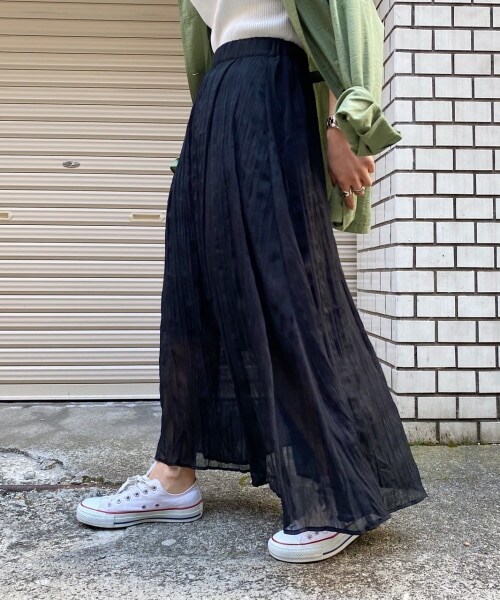 PAGEBOY（ページボーイ）の「シアークリンクルプリーツスカート【新色追加】（スカート・レディース・ブラック/グレージュ/グリーン/ダークブラウン・F）」の5枚目の写真