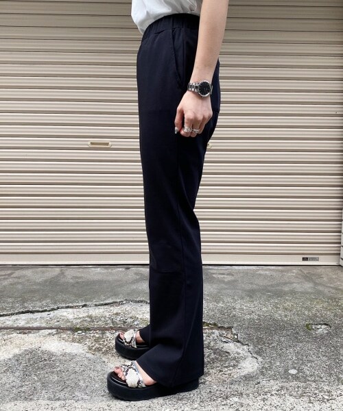 PAGEBOY（ページボーイ）の「バックスリットカットフレアパンツ（パンツ・レディース・ブラック/グレージュ/パープル・F）」の10枚目の写真