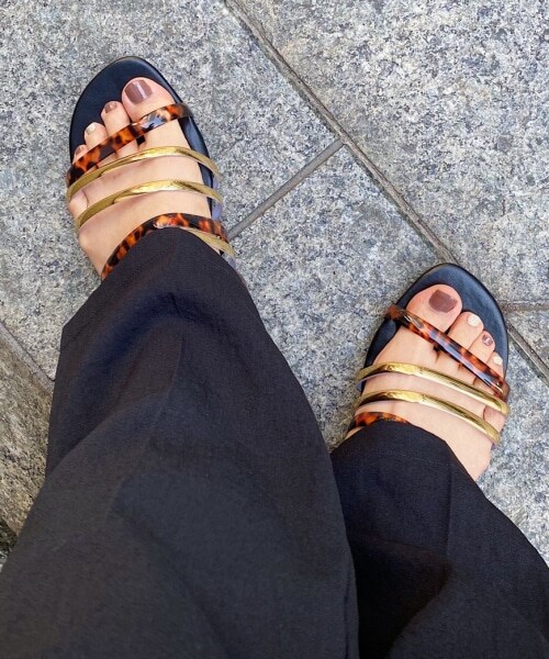 PAGEBOY（ページボーイ）の「クリアフラットサンダル【追加予約】（シューズ・レディース・クリア×シルバー/ベッコウ×ゴールド・M(23.5cm)/L(24.5cm)）」の3枚目の写真