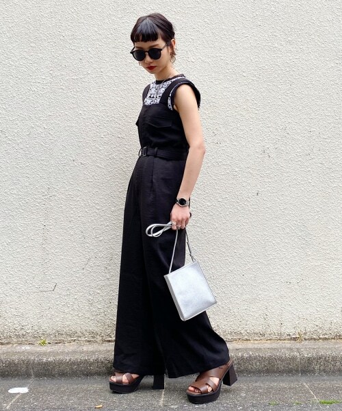 PAGEBOY(ページボーイ)の「ヘビーソールサンダル(シューズ・レディース・ブラック/ダークブラウン・M(23.5cm)/L(24.5cm))」の7枚目の写真