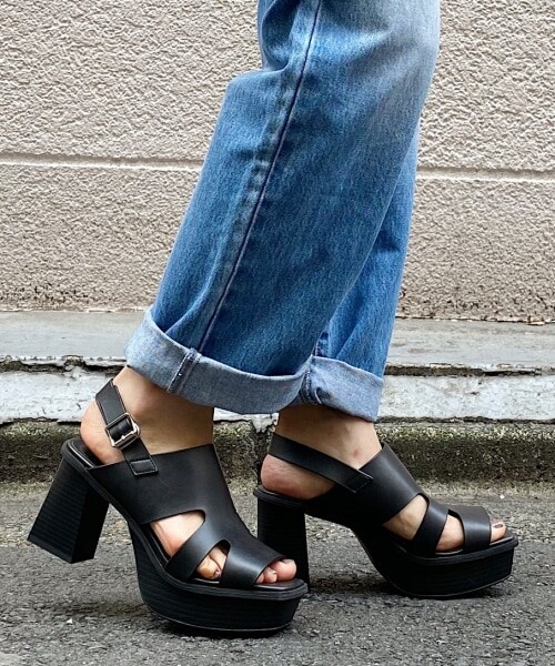 PAGEBOY(ページボーイ)の「ヘビーソールサンダル(シューズ・レディース・ブラック/ダークブラウン・M(23.5cm)/L(24.5cm))」の1枚目の写真