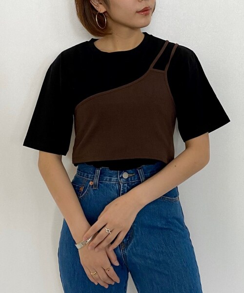 PAGEBOY（ページボーイ）の「ワンショルレイヤードカットソー（トップス・レディース・オフホワイト/ブラック/グレージュ・F）」の2枚目の写真