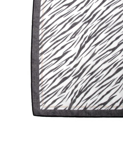 PAGEBOY（ページボーイ）の「シアーゼブラスカーフ（ファッション雑貨・レディース・オフホワイト/ベージュ・FREE）」の11枚目の写真