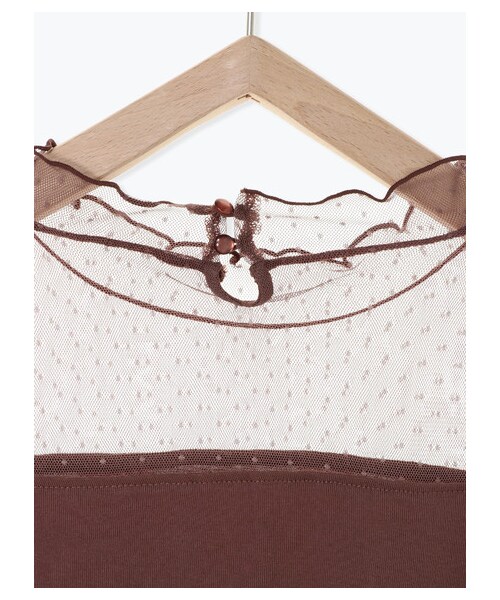 ehka sopo（エヘカソポ）の「ドットチュールインナー（トップス・アイボリー/ブラック/ベージュ/ブラウン・F）」の6枚目の写真