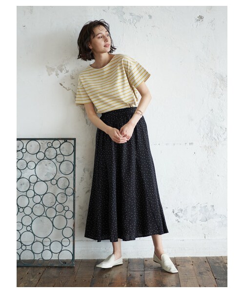 earth music&ecology（アースミュージックアンドエコロジー）の「【Special Price】綺麗フレアスカート（スカート・アイボリー/ベージュ/ネイビー/ドット/フラワーベージュ/フラワーブラック・F）」の5枚目の写真