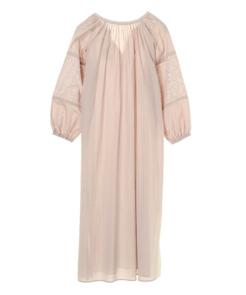 earth music&ecology（アースミュージックアンドエコロジー）の「【Special Price】エスニック風袖刺繍ガウンワンピース（ワンピース/ドレス・アイボリー/ブラック/ベージュ/サックスブルー・F）」の2枚目の写真