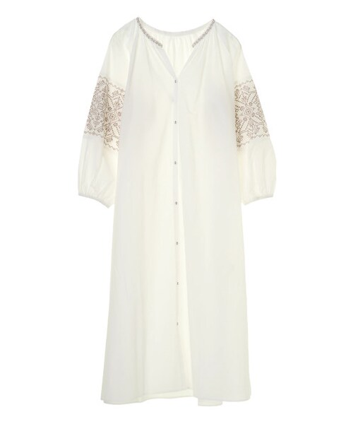 earth music&ecology（アースミュージックアンドエコロジー）の「【Special Price】エスニック風袖刺繍ガウンワンピース（ワンピース/ドレス・アイボリー/ブラック/ベージュ/サックスブルー・F）」の7枚目の写真