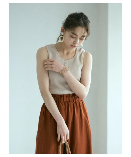 earth music&ecology（アースミュージックアンドエコロジー）の「【Special Price】オーガニックコットンヘンリーボタンニットタンク（トップス・ブラック/ライトベージュ/ベージュ/モカ/ミント/ラベンダー・S/M）」の14枚目の写真