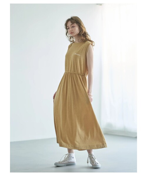 earth music&ecology(アースミュージックアンドエコロジー)の「Champion×earthワンピース(ワンピース/ドレス・ブラック/イエロー・F)」の9枚目の写真