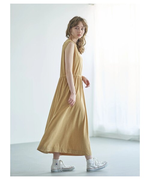 earth music&ecology(アースミュージックアンドエコロジー)の「Champion×earthワンピース(ワンピース/ドレス・ブラック/イエロー・F)」の13枚目の写真