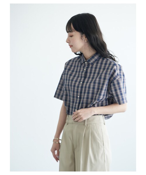 earth music&ecology（アースミュージックアンドエコロジー）の「【Special Price】40キャンブリック半袖2wayシャツ（トップス・アイボリー/ネイビー/チェックネイビー/チェックベージュ/チェックブラック/チェックアイボリー・F）」の12枚目の写真