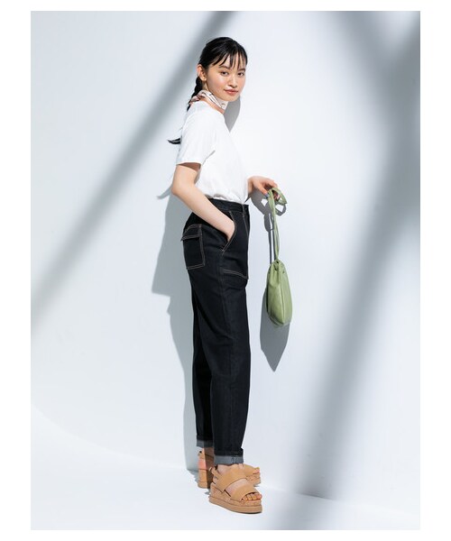 E hyphen world gallery(イーハイフンワールドギャラリー)の「【Special Price】ベーカーテーパードパンツ(パンツ・ライトインディゴ/ブラックインディゴ・F)」の12枚目の写真