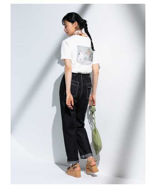 E hyphen world gallery(イーハイフンワールドギャラリー)の「【Special Price】ベーカーテーパードパンツ(パンツ・ライトインディゴ/ブラックインディゴ・F)」の13枚目の写真