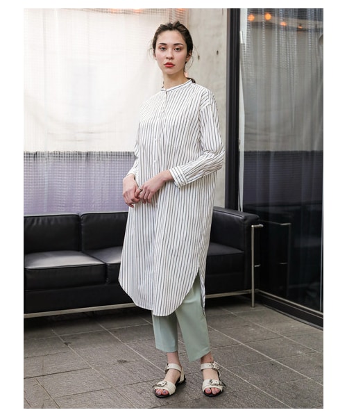 YECCA VECCA(イェッカヴェッカ)の「【Special Price】・ストライプ柄シャツワンピース(ワンピース/ドレス・オフホワイト/ベージュ・F)」の2枚目の写真