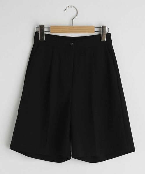 DHOLIC（ディーホリック）の「タックハーフワイドパンツ（その他パンツ・レディース・ベージュ/ブラック/グリーン/ブルー・S/M）」の2枚目の写真