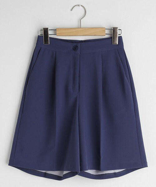 DHOLIC（ディーホリック）の「タックハーフワイドパンツ（その他パンツ・レディース・ベージュ/ブラック/グリーン/ブルー・S/M）」の4枚目の写真