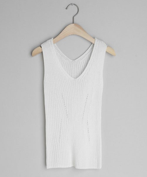 DHOLIC（ディーホリック）の「2WAYリブVネックスリーブレス（タンクトップ・レディース・ブラウン/レッド/オレンジ/ホワイト/ベージュ/グリーン/その他/ブラック・FREE）」の2枚目の写真