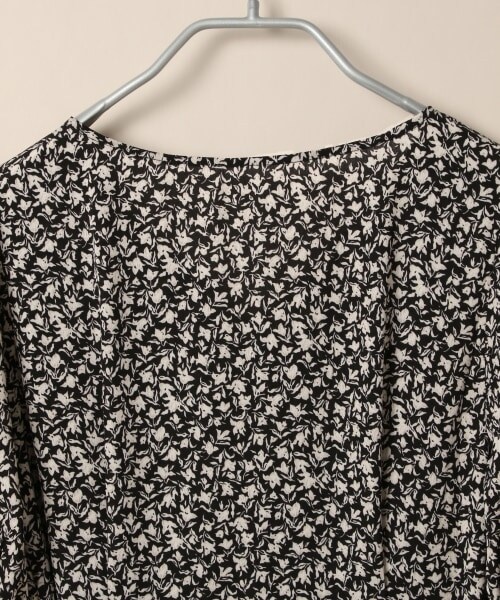 mysty woman（ミスティウーマン）の「フラワー5分袖マキシワンピース（ワンピース/ドレス・レディース・アイボリー/ブラック/ブラウン・F）」の16枚目の写真