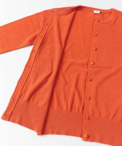 KBF（ケイビーエフ）の「illi 亞麻混紡圓領開襟衫（トップス・レディース・淺膚色/橘色/淺綠色/黑色・one）」の13枚目の写真