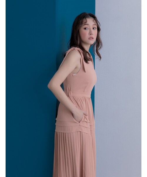 Marjorie（マージョリー）の「以愛之名，蝴蝶結肩帶後鏤空打摺拼接洋裝（ワンピース/ドレス・レディース・粉/淺藍・S/M）」の5枚目の写真