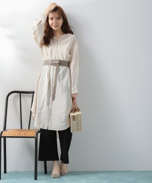 Andemiu(アンデミュウ)の「ヌキエリストライプシャツワンピース(ワンピース/ドレス・オフホワイト/ベージュ/ライトグリーン)」の9枚目の写真