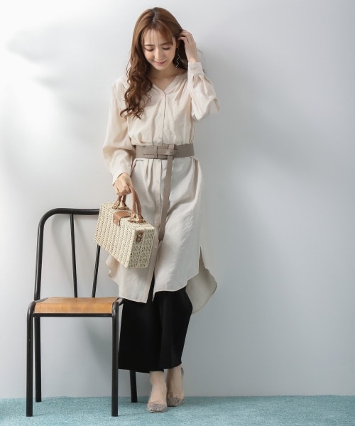 Andemiu(アンデミュウ)の「ヌキエリストライプシャツワンピース(ワンピース/ドレス・オフホワイト/ベージュ/ライトグリーン)」の10枚目の写真