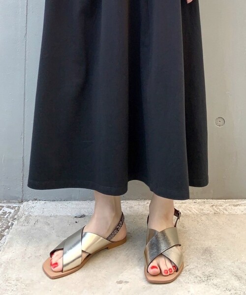 BARNYARDSTORM（バンヤードストーム）の「Ｗラインスクエアサンダル（シューズ・ゴールド/パイソン/ホワイト）」の22枚目の写真