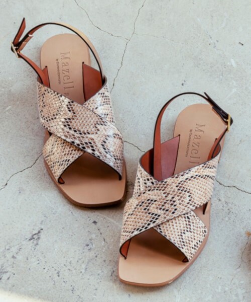 BARNYARDSTORM（バンヤードストーム）の「Ｗラインスクエアサンダル（シューズ・ゴールド/パイソン/ホワイト）」の2枚目の写真