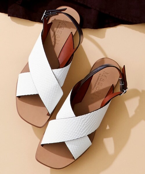 BARNYARDSTORM（バンヤードストーム）の「Ｗラインスクエアサンダル（シューズ・ゴールド/パイソン/ホワイト）」の3枚目の写真