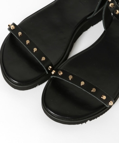 BARNYARDSTORM（バンヤードストーム）の「スタッズフラットサンダル（シューズ・(WEB限定)ホワイト/ブラック/キャメル）」の11枚目の写真