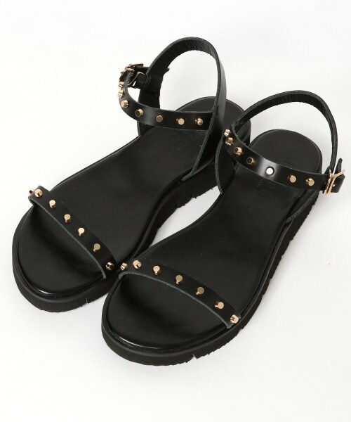 BARNYARDSTORM（バンヤードストーム）の「スタッズフラットサンダル（シューズ・(WEB限定)ホワイト/ブラック/キャメル）」の5枚目の写真