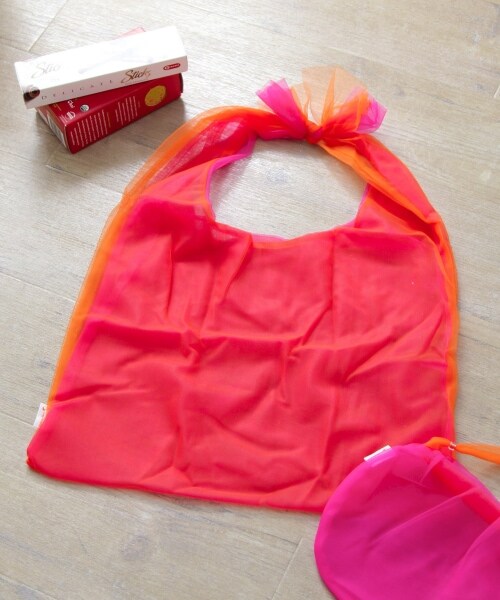 BAYFLOW(ベイフロー)の「バッグ(バッグ・ブラック/ピンク/イエロー/ブルー)」の2枚目の写真