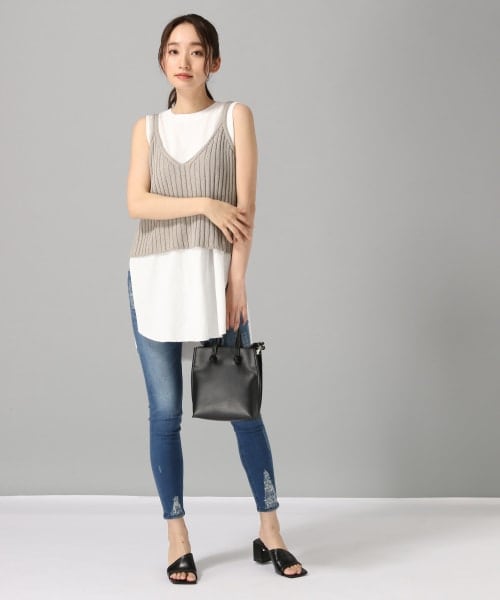 JEANASIS(ジーナシス)の「シャツテイルノースリーブ(トップス・ホワイト())」の2枚目の写真