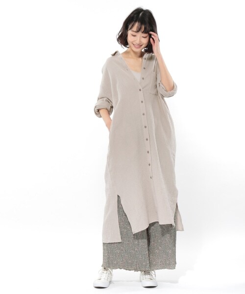 LAURA ASHLEY フラワープリントプリーツパンツ LAKOLE（ラコレ）の「フラワープリントプリーツパンツ（）」 - WEAR
