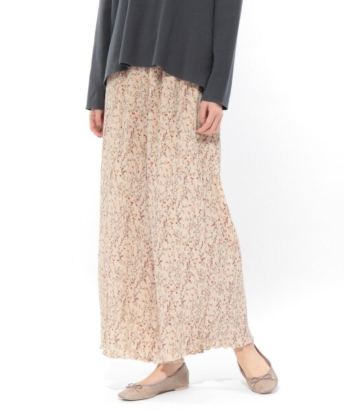 LAURA ASHLEY フラワープリントプリーツパンツ LAKOLE（ラコレ）の「フラワープリントプリーツパンツ（）」 - WEAR