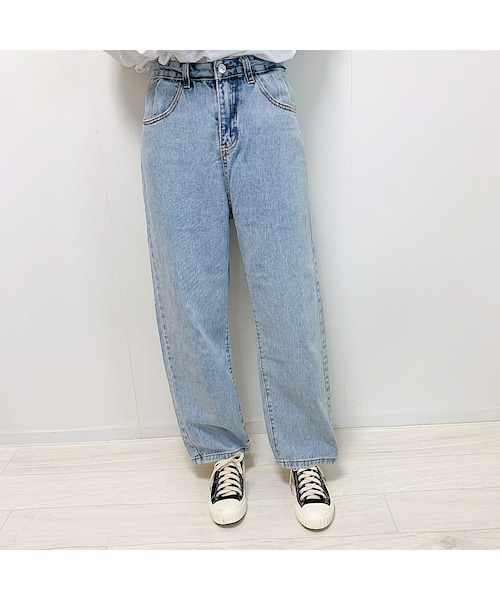 cuorequal(クオレコール)の「ハイウエストストレートデニム(デニムパンツ・レディース・ブルー・S,M,L,XL)」の1枚目の写真