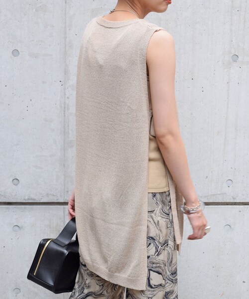 no brand（ノーブランド）の「サイドスリットニットベスト（ベスト・レディース・その他）」の4枚目の写真