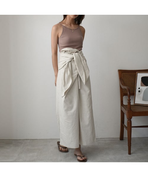 Lavish Gate（ラヴィッシュゲート）の「nh-tops-04038　日本製　カップ付き　アメリカンスリーブ キャミソール　エクリュ　カーキ　モーヴ（キャミソール・レディース・その他）」の2枚目の写真