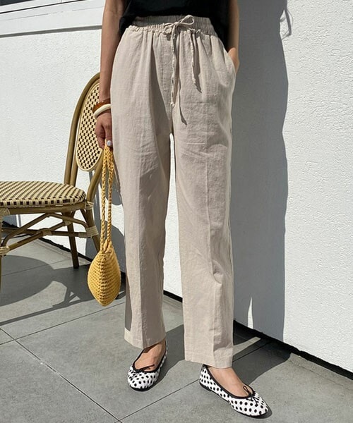 DHOLIC(ディーホリック)の「リネン混ウエストゴムパンツ(その他パンツ・レディース・イエロー/ベージュ/ブラック/ブラウン・FREE)」の4枚目の写真