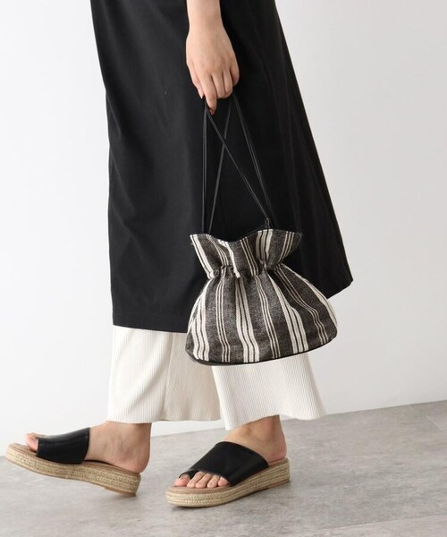 OZOC(オゾック)の「柄巾着2WAYショルダー(バッグ・レディース・ブラック(319)/ブラウン(342)・00(FREE))」の8枚目の写真